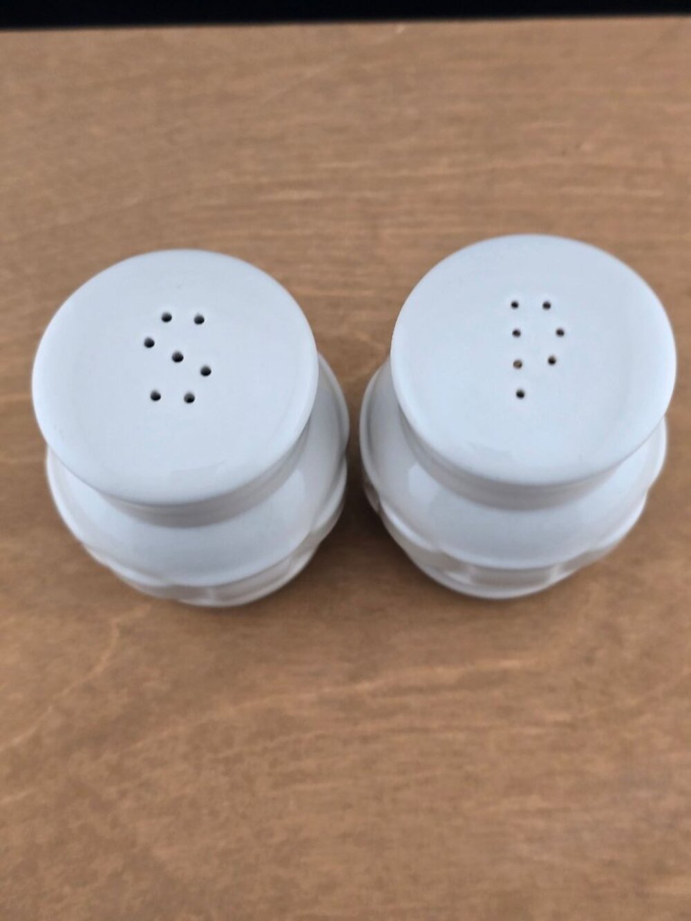 Longaberger White Ceramic Salt & Pepper Shaker Set - Picture 3 of 8